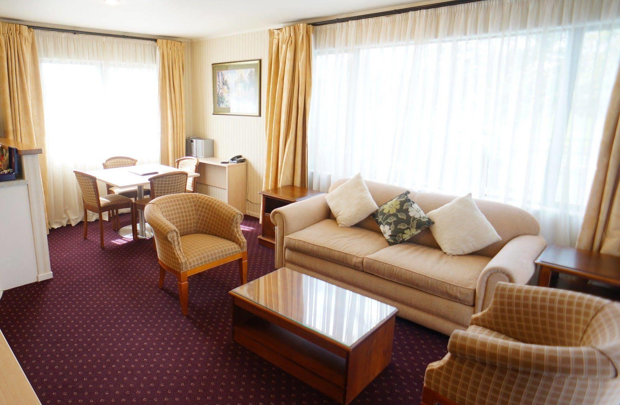 Cornwall Park Motor Inn Auckland Exterior photo
